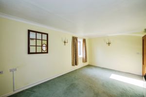 LIVING ROOM- click for photo gallery